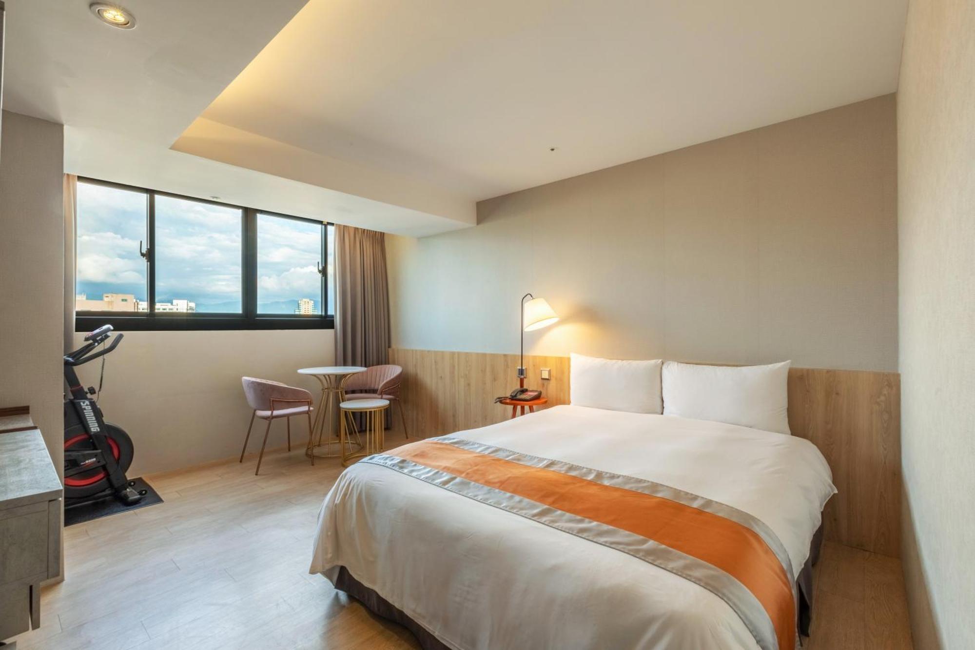 Ren Mei Fashion Hotel Tchaj-čung Exteriér fotografie